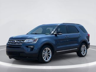 Used 2018 Ford Explorer XLT w/ Equipment Group 202A FWD video 2