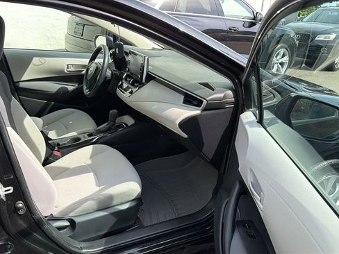 Used 2021 Toyota Corolla LE FWD image 24