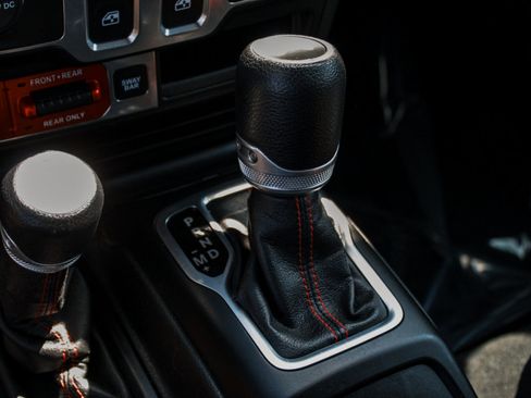 Used 2020 Jeep Wrangler Rubicon AWD/4WD image 20