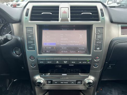 Used 2019 Lexus GX 460 Premium image 18