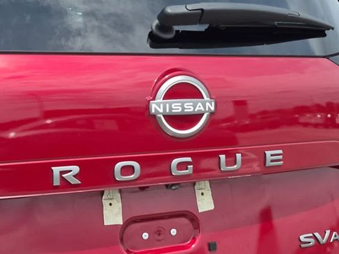 Used 2024 Nissan Rogue SV w/ SV Premium Package AWD/4WD image 22
