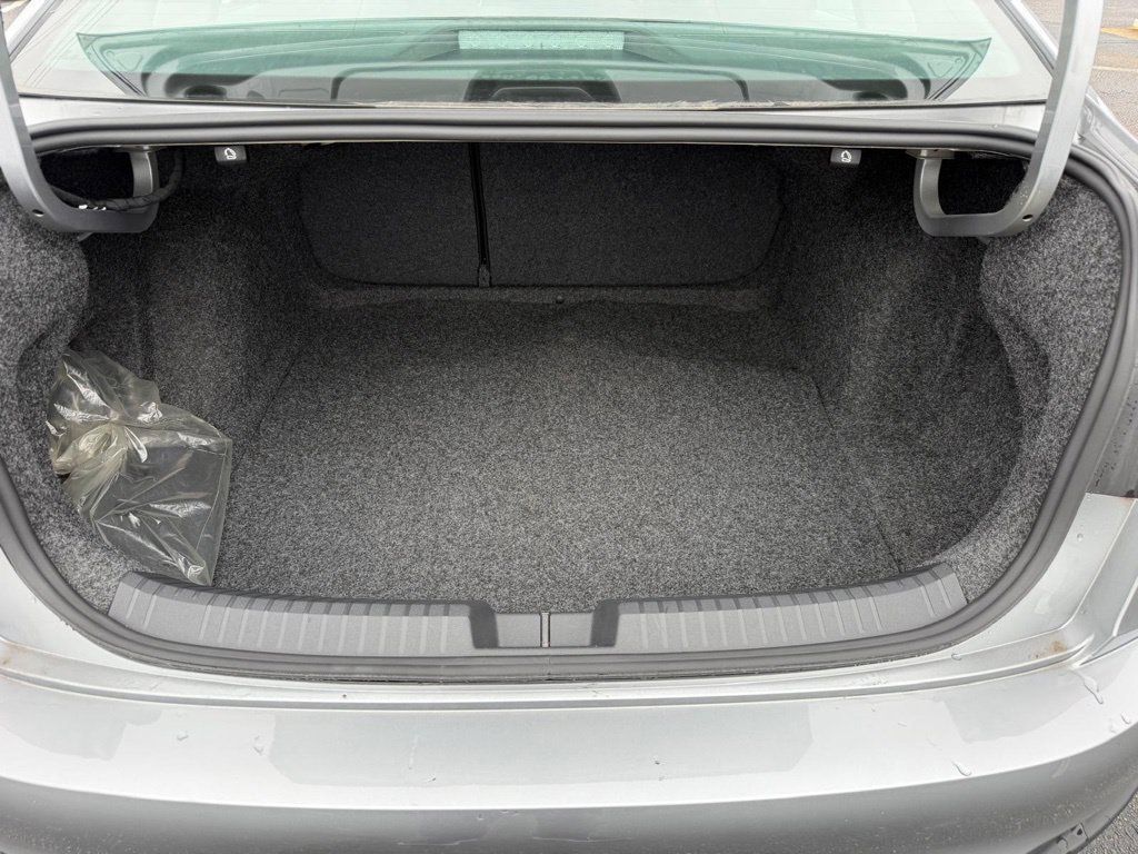 Used 2025 Volkswagen Jetta S FWD image 20