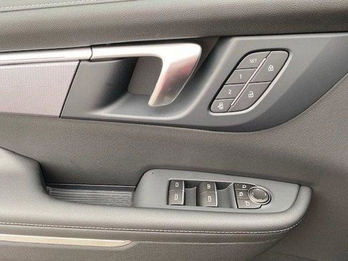 New 2026 Buick Enclave Sport Touring w/ Power Package image 17