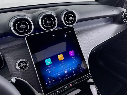 New 2026 Mercedes-Benz GLC 300 image 19