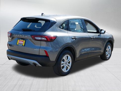 Used 2023 Ford Escape AWD image 7