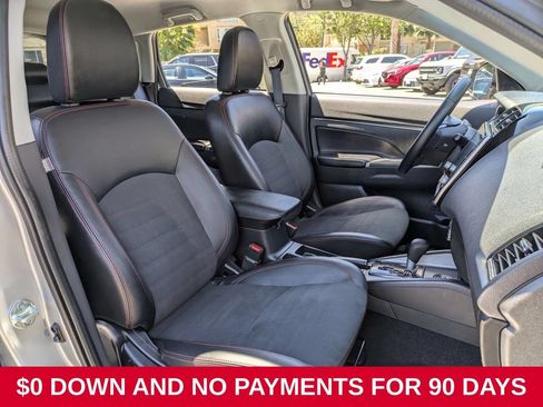 Used 2025 Mitsubishi Outlander Sport SE AWD/4WD image 28