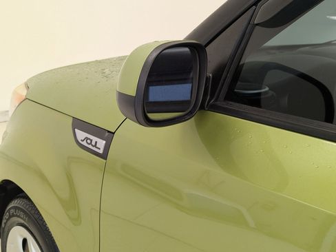 Used 2015 Kia Soul image 26