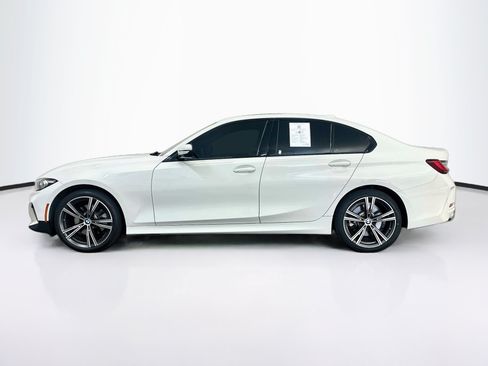 Used 2023 BMW 330i xDrive Sedan w/ Premium Package AWD/4WD image 4