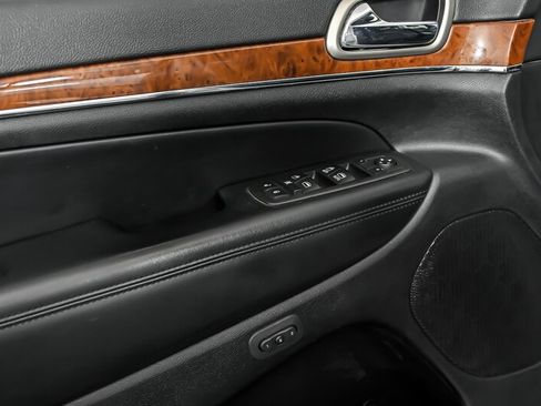 Used 2013 Jeep Grand Cherokee Limited AWD/4WD image 13