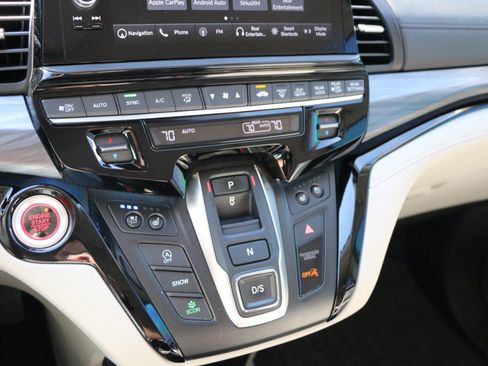 Used 2025 Honda Odyssey Elite image 23
