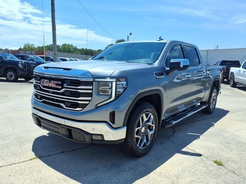 New 2026 GMC Sierra 1500 SLT w/ SLT Premium Plus Package AWD/4WD image 3