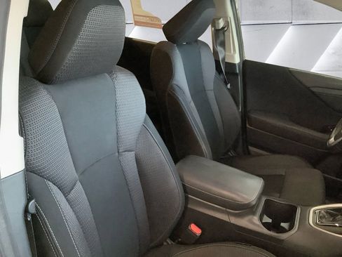 Used 2020 Subaru Outback Premium image 8