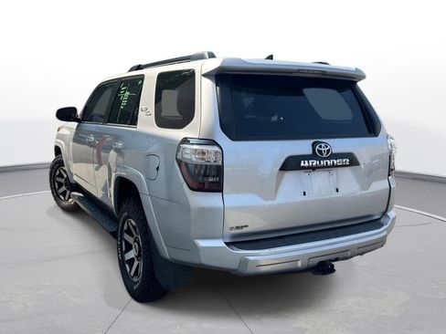 Used 2024 Toyota 4Runner TRD Off-Road Premium AWD/4WD image 8