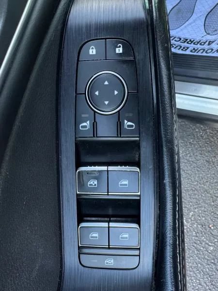 Used 2021 Nissan Rogue Platinum FWD image 45