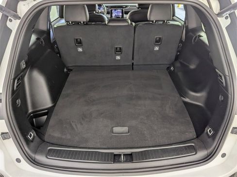 Certified 2023 Jeep Grand Cherokee Altitude image 18