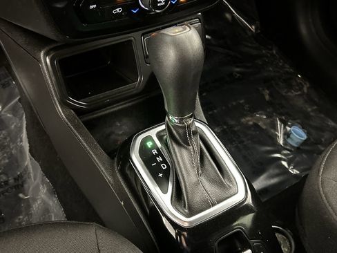 Used 2021 Jeep Renegade Latitude image 14