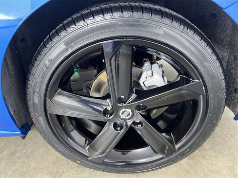 Certified 2022 Nissan Sentra SR w/ SR Premium Package image 19