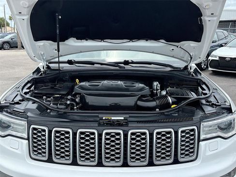 Used 2020 Jeep Grand Cherokee Summit w/ Platinum Series Group AWD/4WD image 32