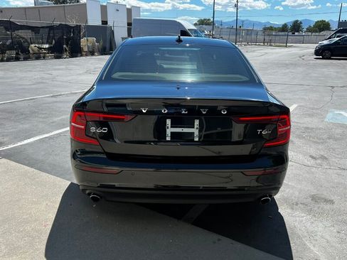 Used 2020 Volvo S60 T6 Momentum AWD/4WD image 6