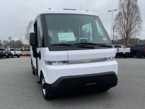 New 2025 Chevrolet Brightdrop 400 image 39