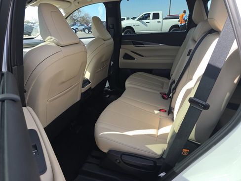 Used 2023 INFINITI QX60 Luxe w/ Vision Package image 19