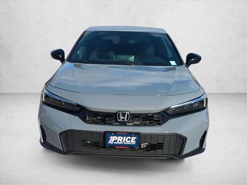 Used 2025 Honda Civic Sport image 2