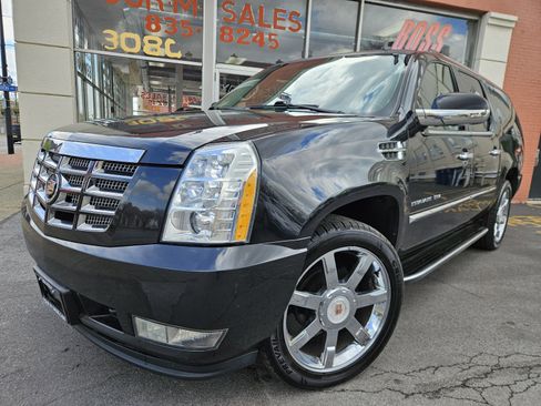 Used 2013 Cadillac Escalade ESV Luxury AWD/4WD image 15