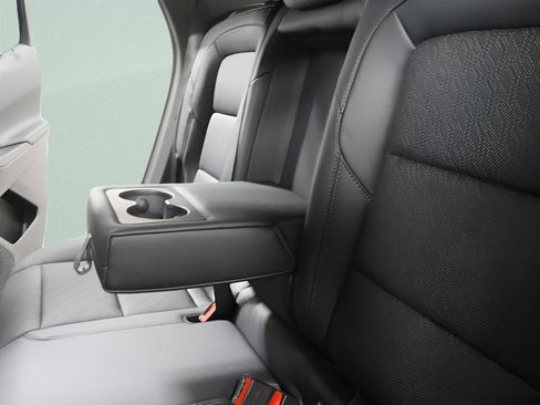 New 2026 Chevrolet Equinox LT FWD image 26