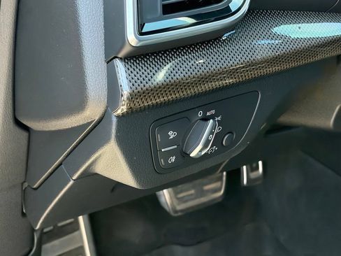 Used 2023 Audi SQ5 Premium Plus w/ Premium Plus Package AWD/4WD image 8