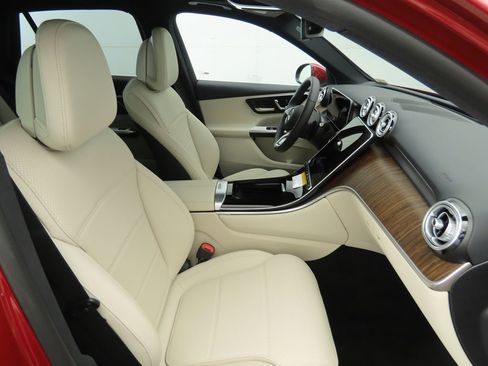 Certified 2026 Mercedes-Benz GLC 350e 4MATIC image 21