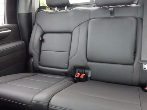 New 2025 GMC Sierra 2500 SLT w/ SLT Premium Package image 13