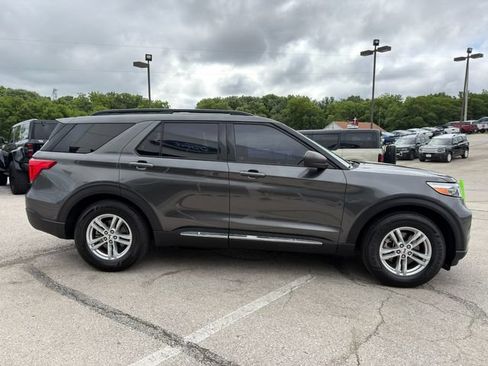 Used 2020 Ford Explorer XLT RWD image 8