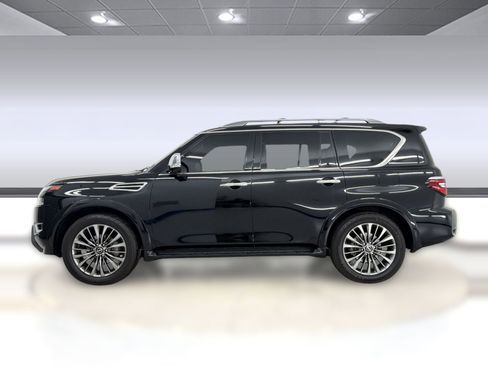 Used 2023 Nissan Armada Platinum w/ Cargo Package image 2
