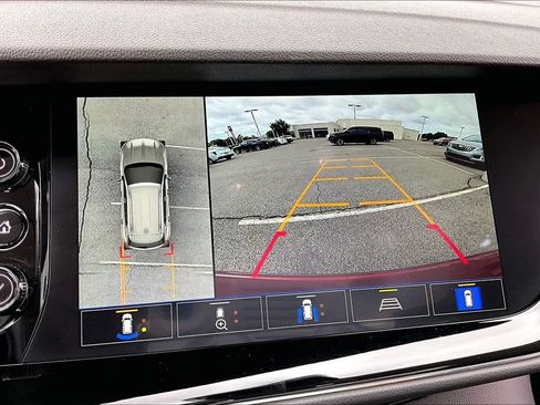 Used 2023 Buick Envision Avenir FWD image 23