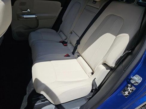 New 2026 Mercedes-Benz GLB 250 image 15