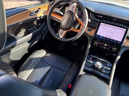 Used 2023 Jeep Grand Cherokee L Summit image 20