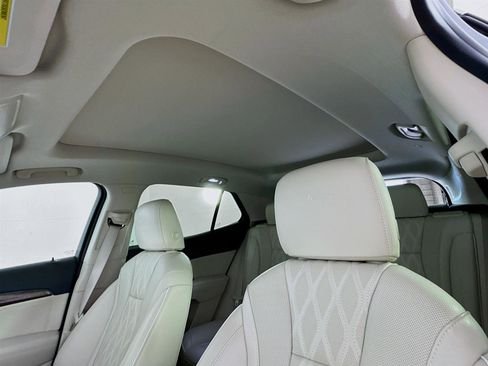 Certified 2023 Buick Envision Avenir image 14