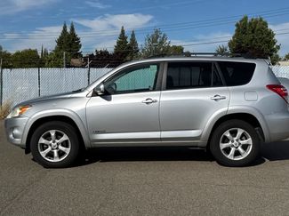 Used 2012 Toyota RAV4 Limited w/ Navigation Value Pkg AWD/4WD video 2