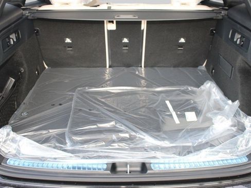 Used 2026 Mercedes-Benz GLC 300 image 30