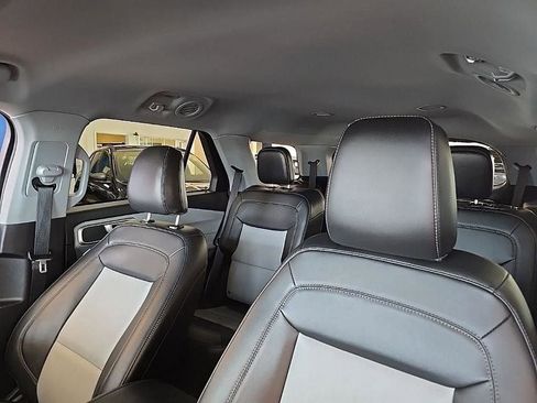Used 2023 Ford Explorer XLT w/ Equipment Group 202A image 26