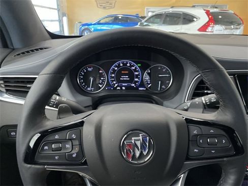 Used 2024 Buick Enclave Premium image 19