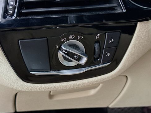 Used 2021 BMW 530i image 17