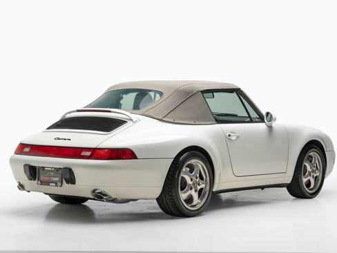 Used 1995 Porsche 911 Carrera RWD image 8