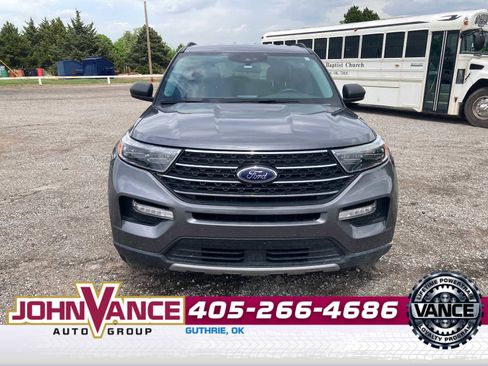 Used 2022 Ford Explorer XLT w/ Equipment Group 202A image 10