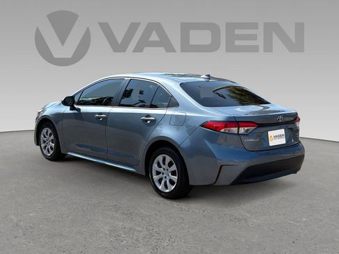Used 2025 Toyota Corolla LE image 21