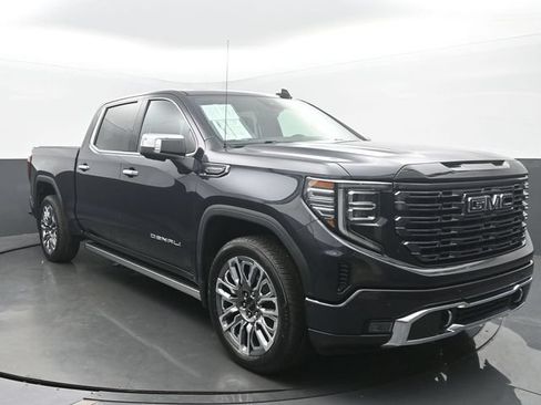 Used 2025 GMC Sierra 1500 Denali Ultimate AWD/4WD image 7