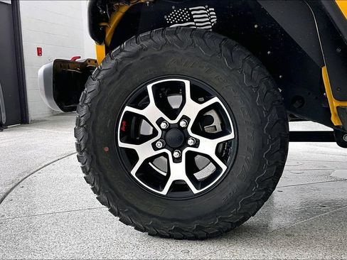 Used 2021 Jeep Wrangler Unlimited Rubicon AWD/4WD image 12