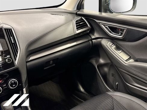 Used 2019 Subaru Forester Premium image 25