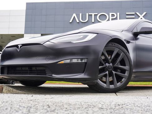 Used 2021 Tesla Model S Plaid AWD/4WD image 2
