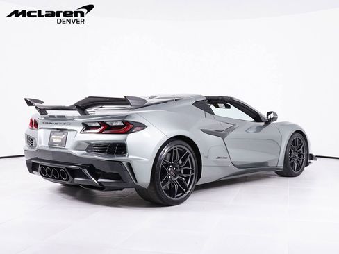 Used 2024 Chevrolet Corvette Z06 w/ Z07 Performance Package RWD image 8